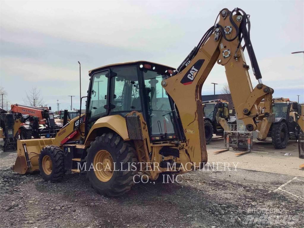 CAT 420F2ST Backhoe