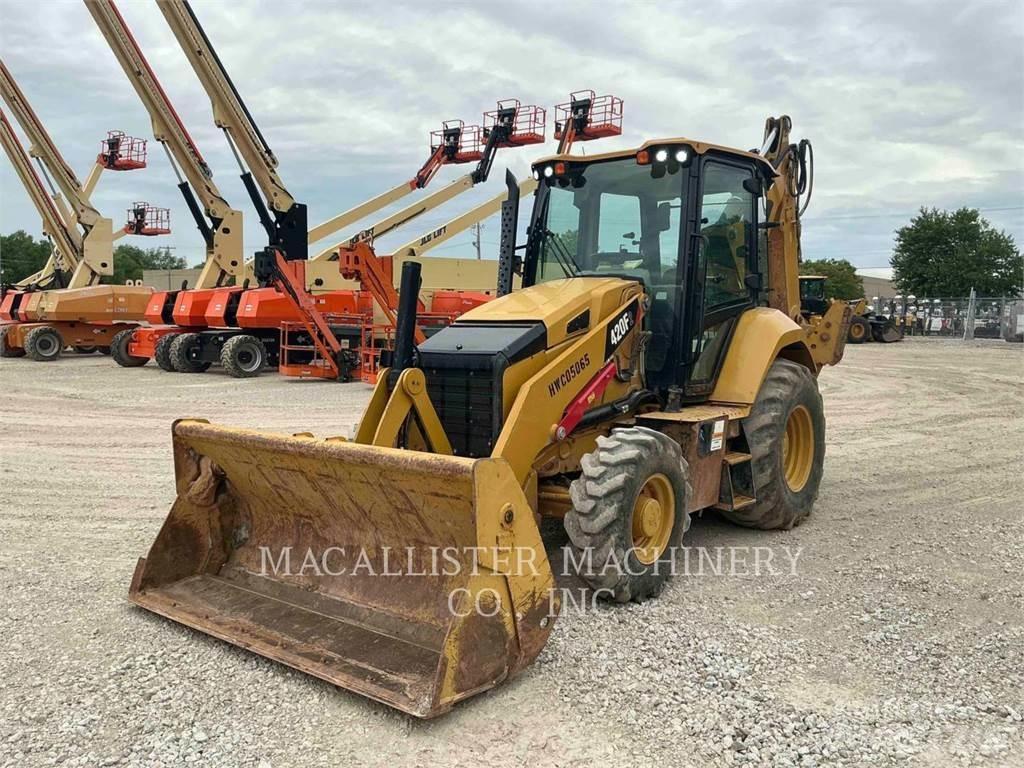 CAT 420F2ST Backhoe