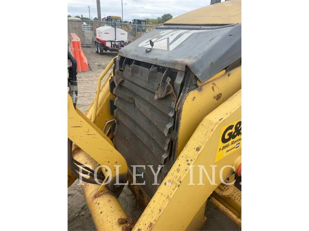 CAT 420FST Backhoe