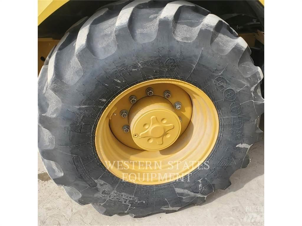 CAT 420XE Backhoe