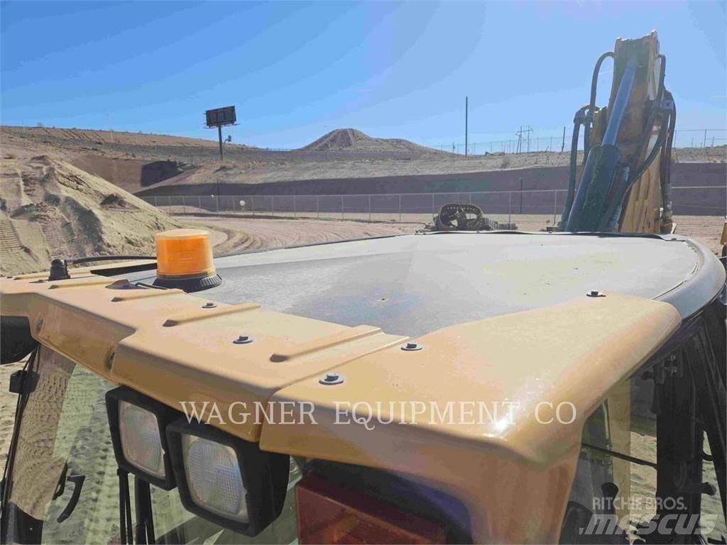CAT 430F 4WD Backhoe