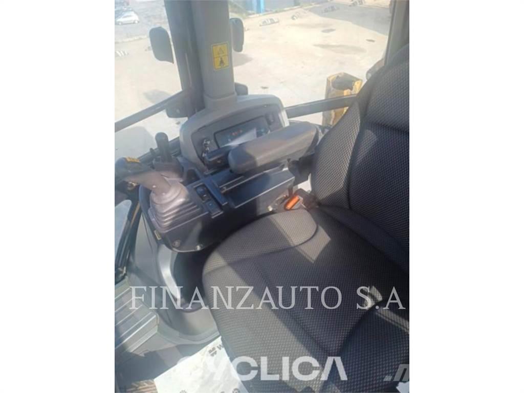 CAT 432F Backhoe