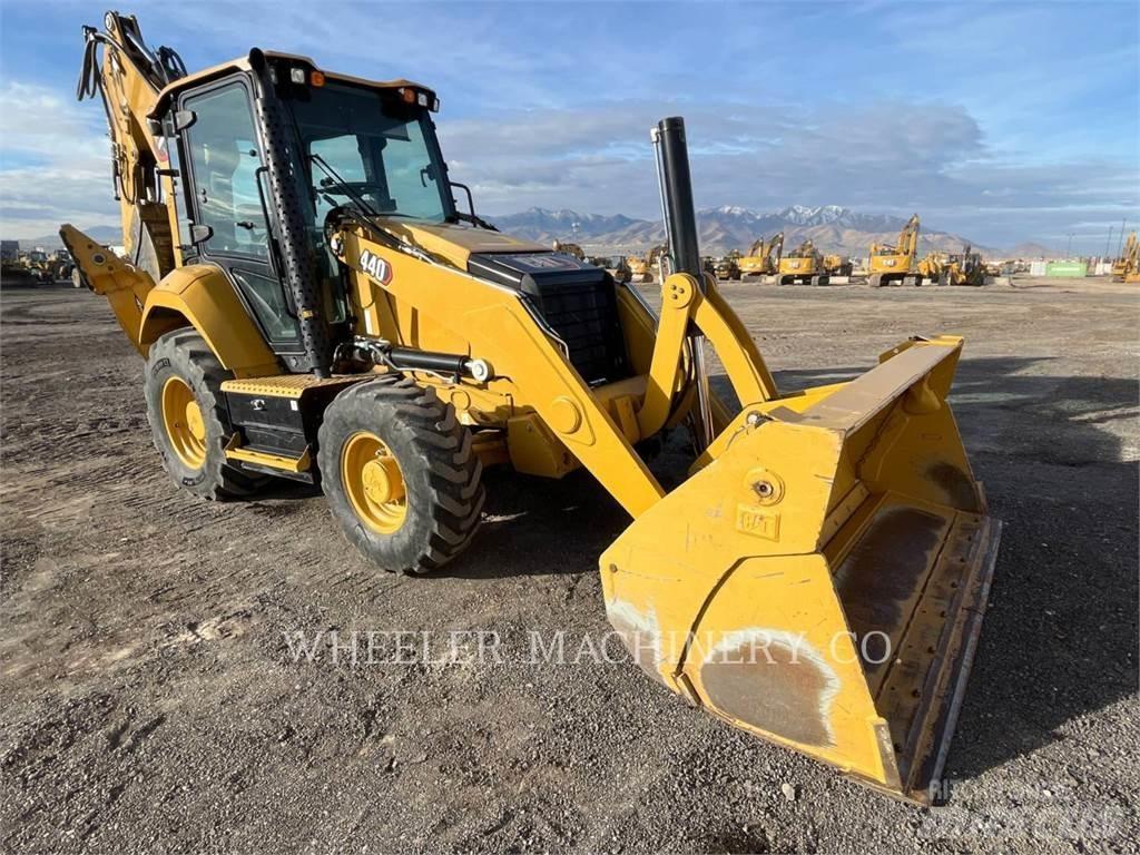 CAT 440 TH Backhoe