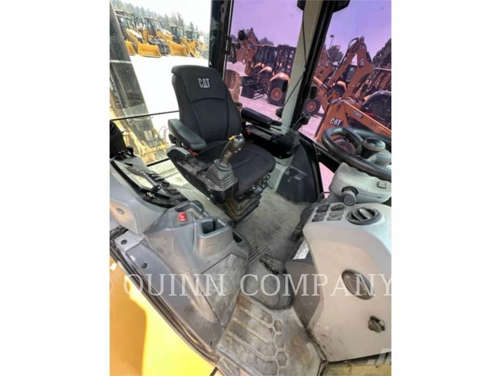 CAT 450 Backhoe