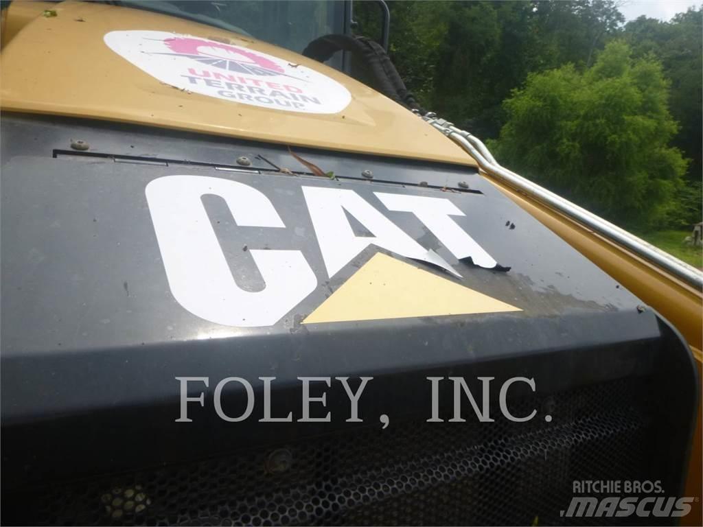 CAT 450-07 Backhoe