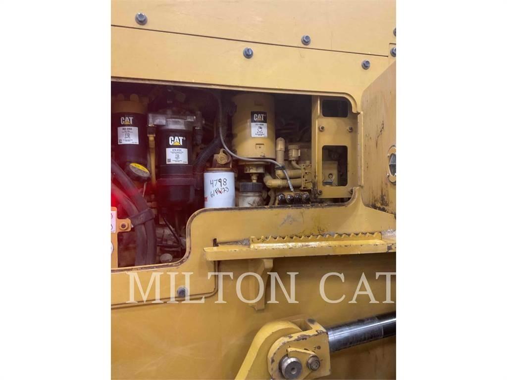 CAT 525D Skidders