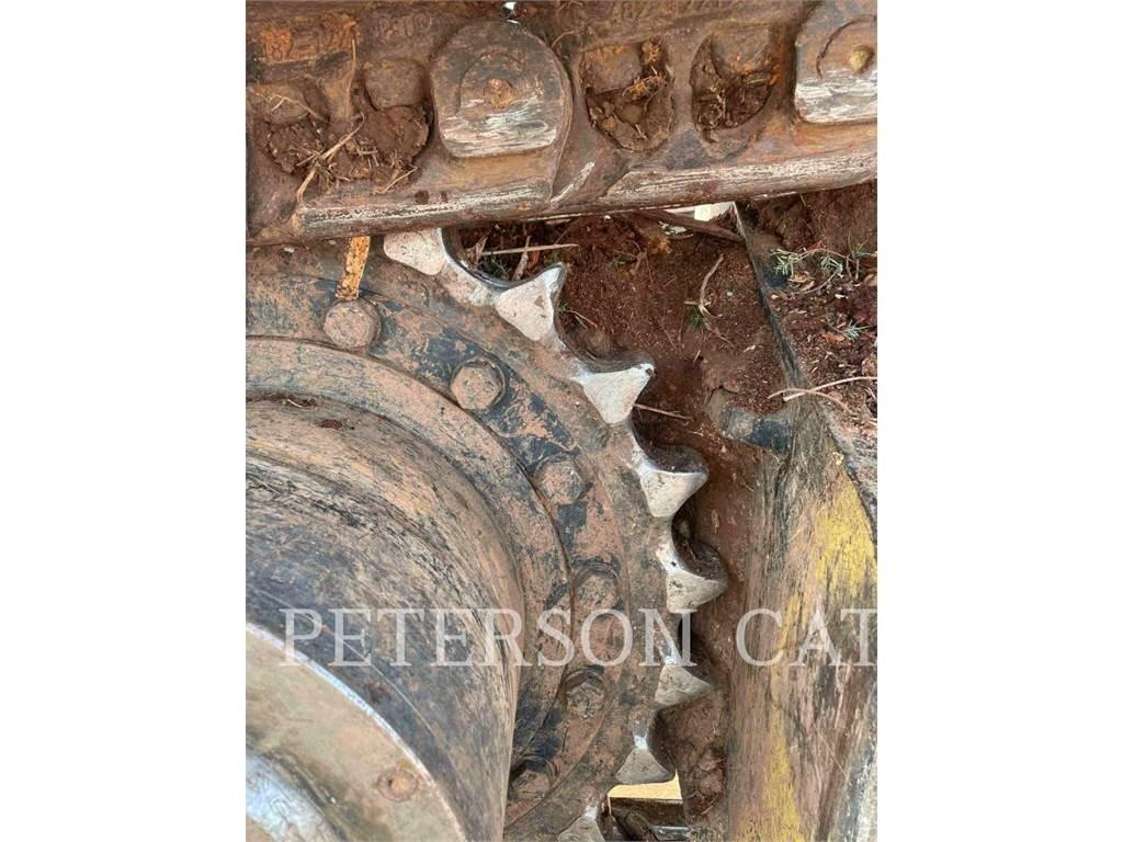 CAT 568LL Harwarders