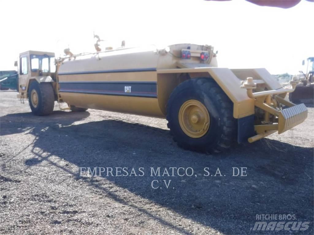 CAT 613C Water bowser