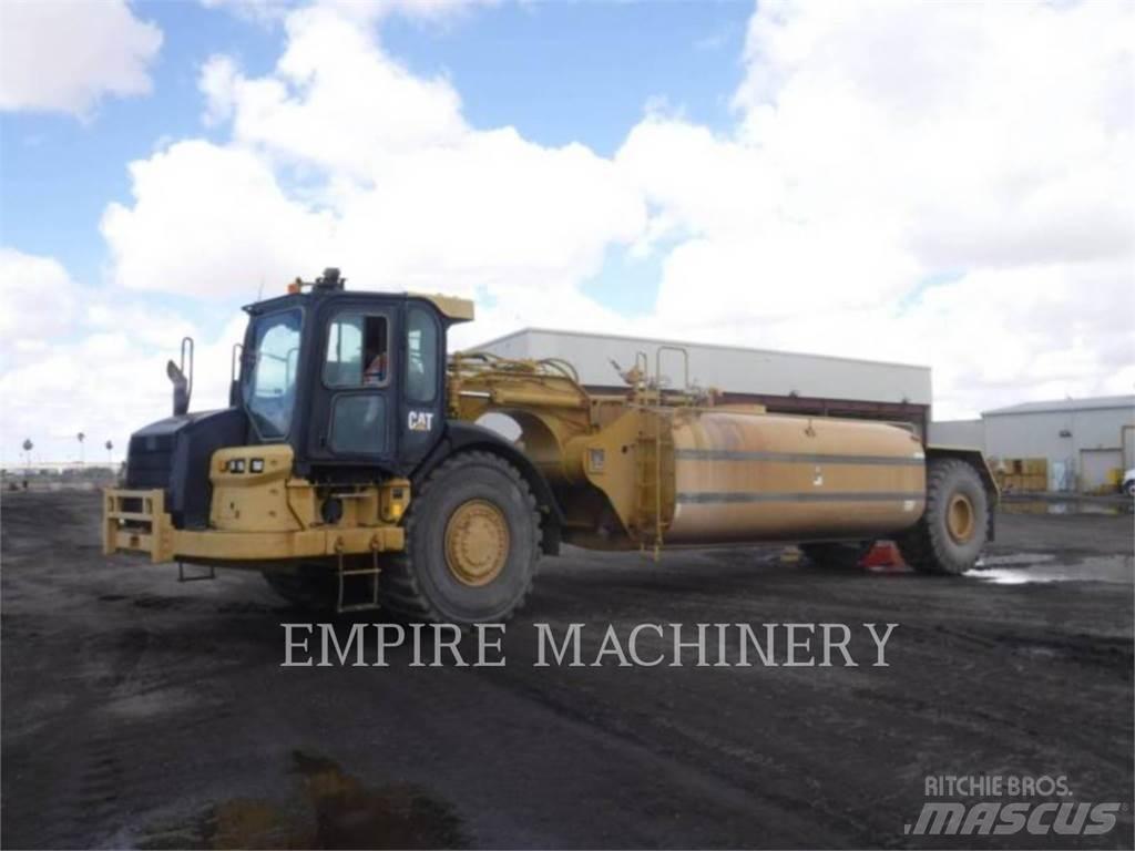 CAT 621H WW Water bowser