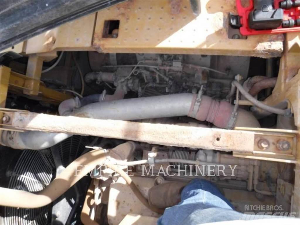 CAT 621K WW Water bowser