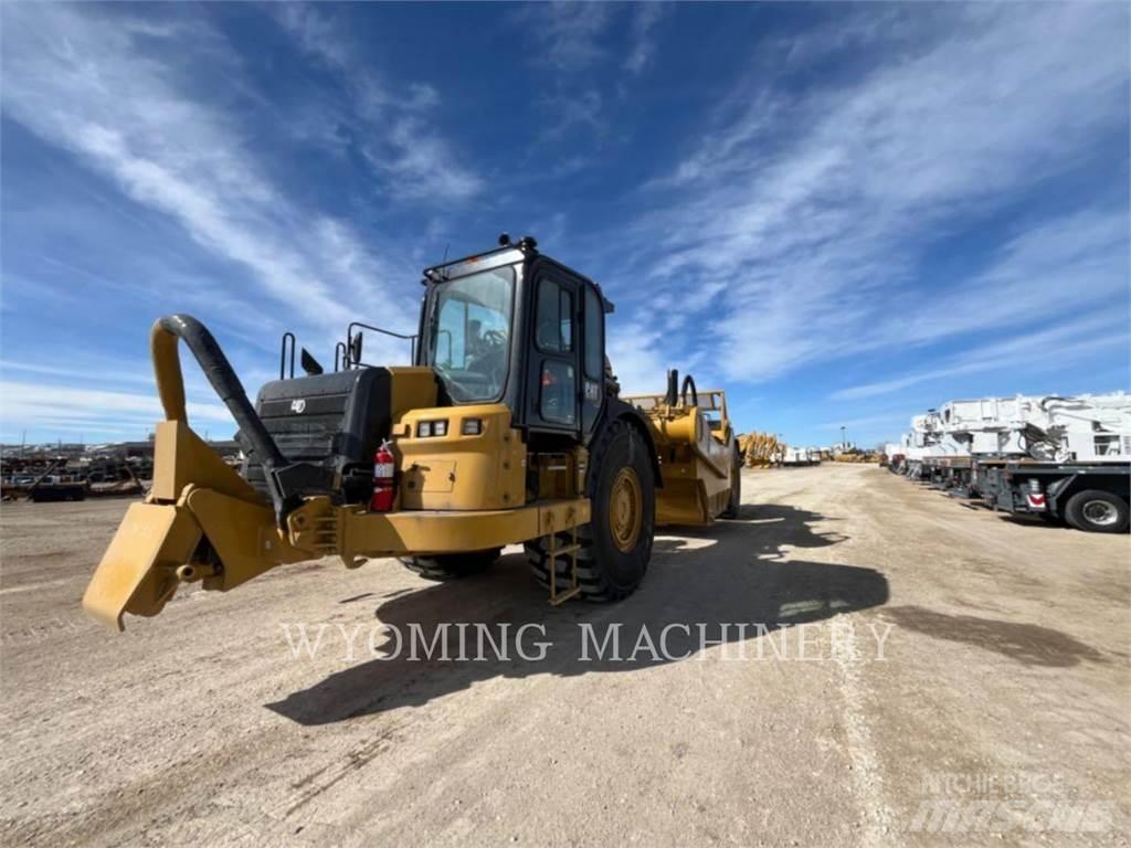 CAT 637 Scrapers