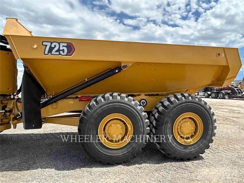 CAT 725 Articulated Haulers