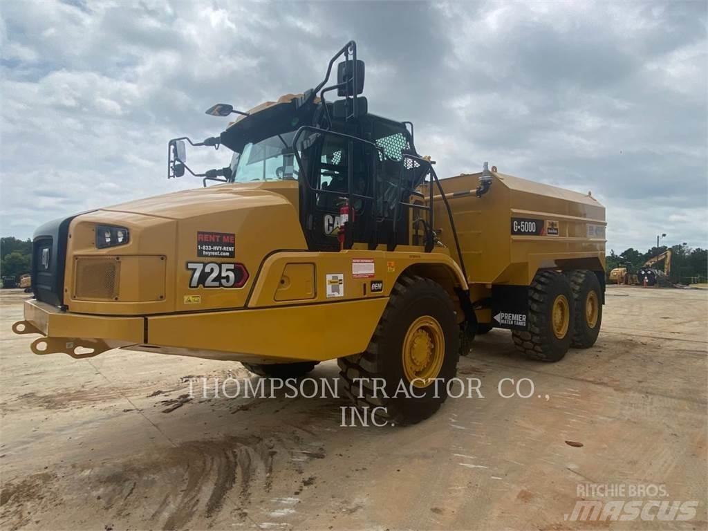 CAT 725 Articulated Haulers