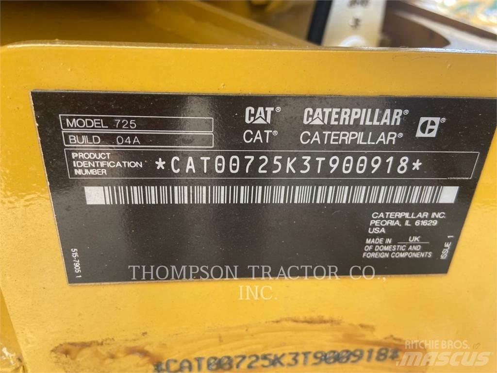 CAT 725 Articulated Haulers