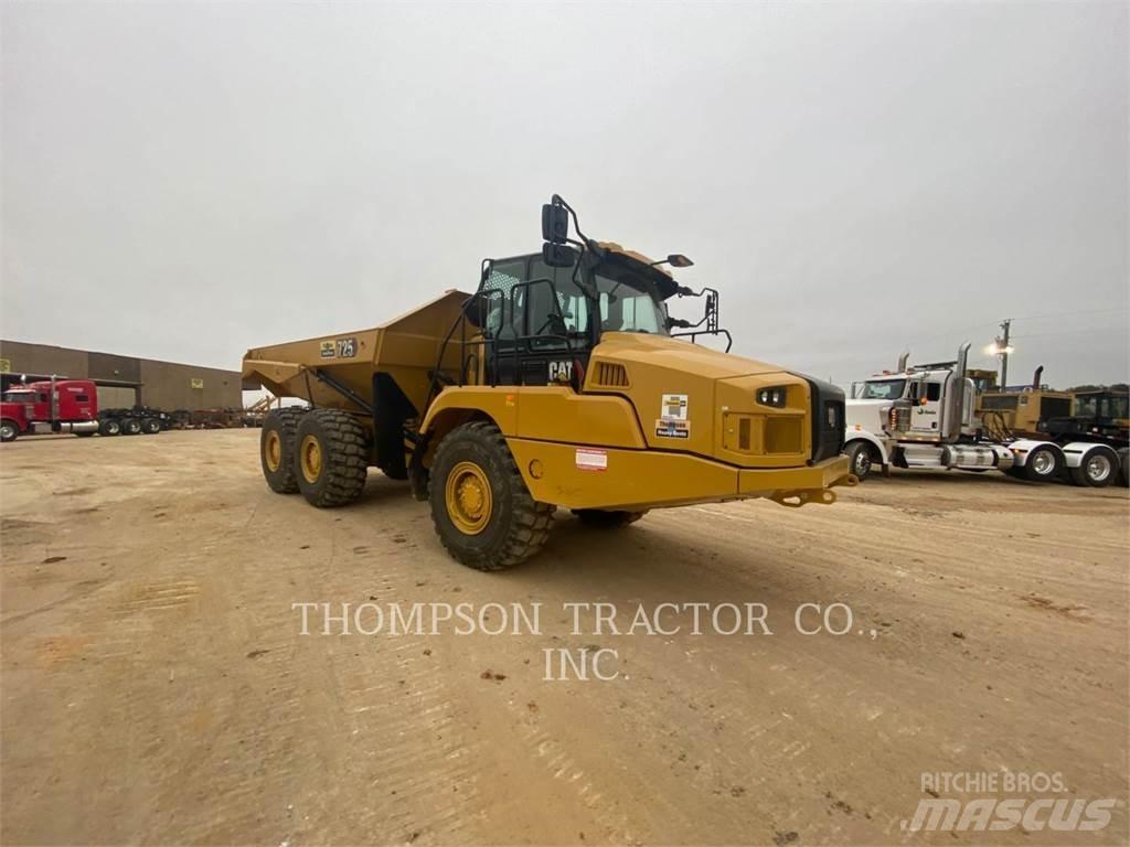 CAT 725 Articulated Haulers