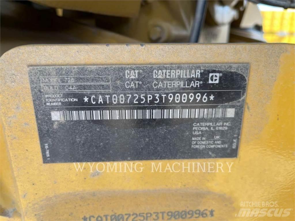 CAT 725 Articulated Haulers