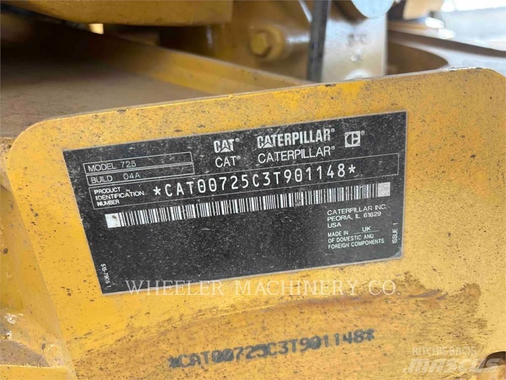 CAT 725 Articulated Haulers