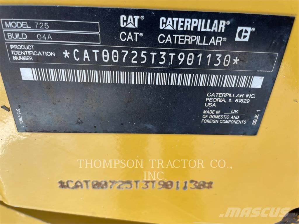 CAT 725 Articulated Haulers