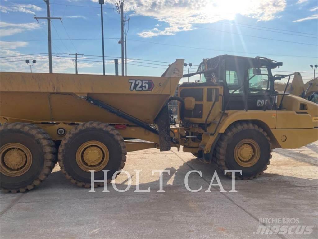 CAT 725 Articulated Haulers