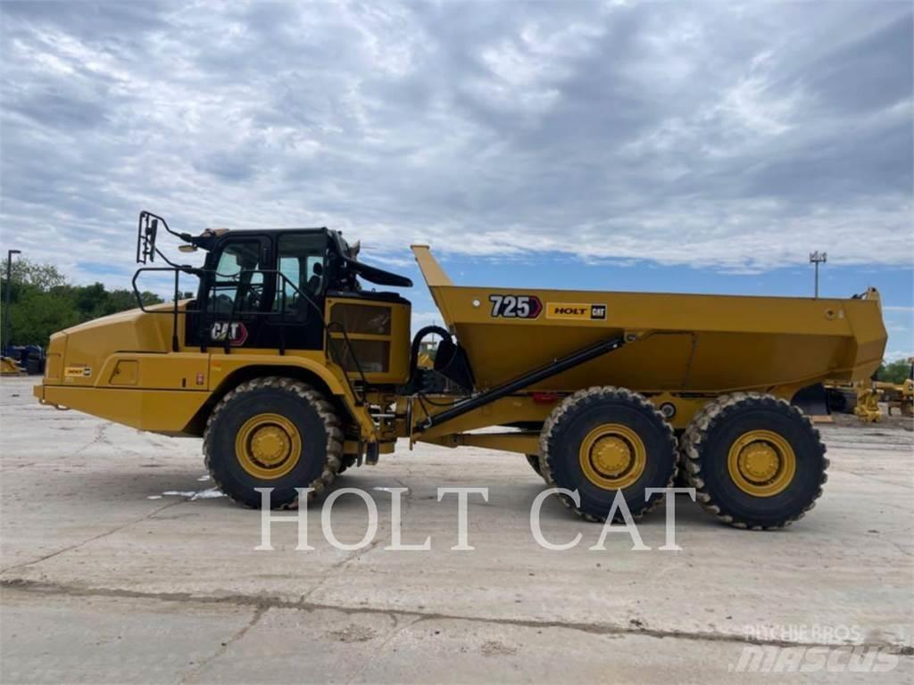 CAT 725 Articulated Haulers