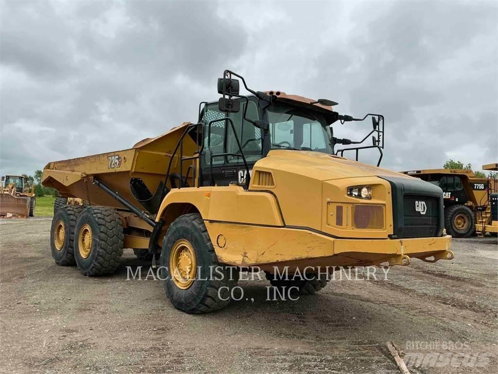 CAT 725 Articulated Haulers
