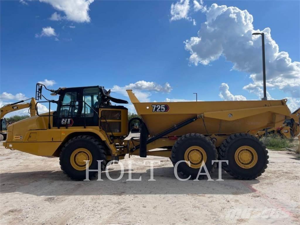 CAT 725 Articulated Haulers