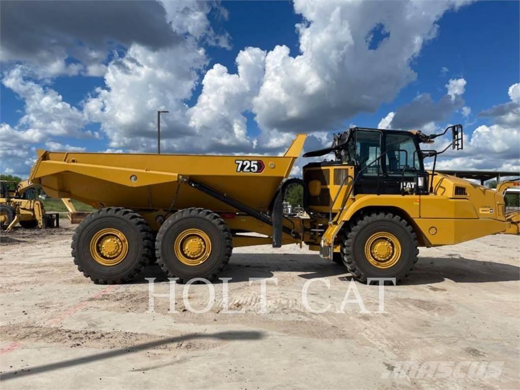 CAT 725 Articulated Haulers