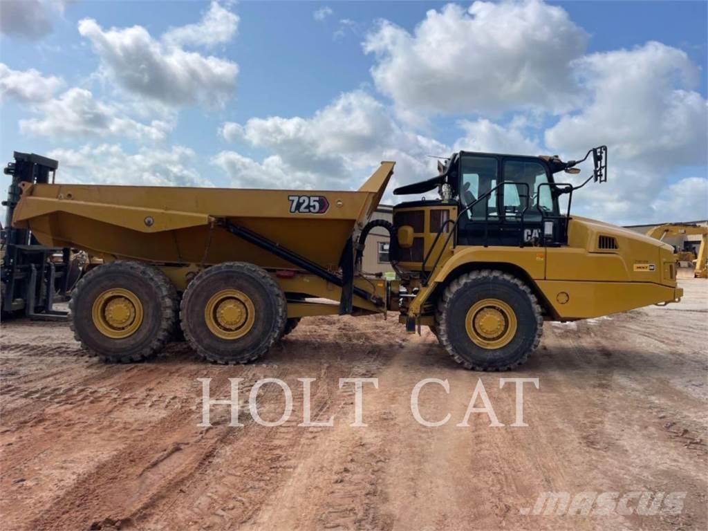 CAT 725 Articulated Haulers