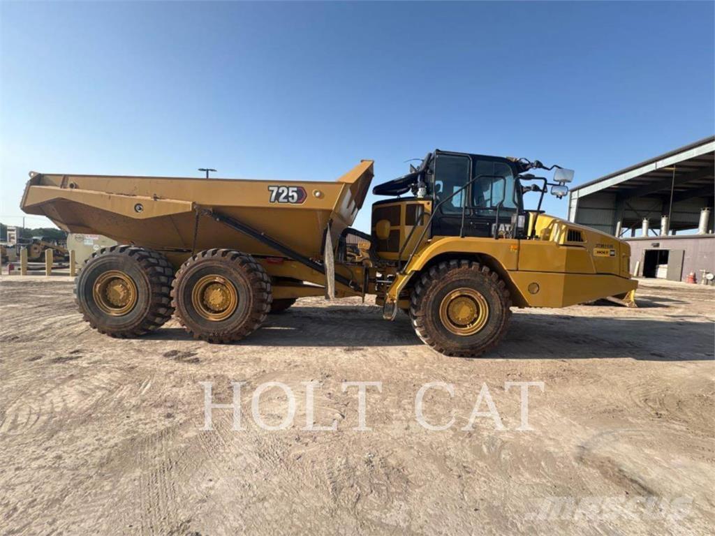 CAT 725 Articulated Haulers