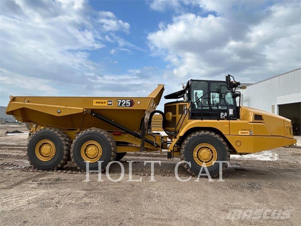 CAT 725 Articulated Haulers