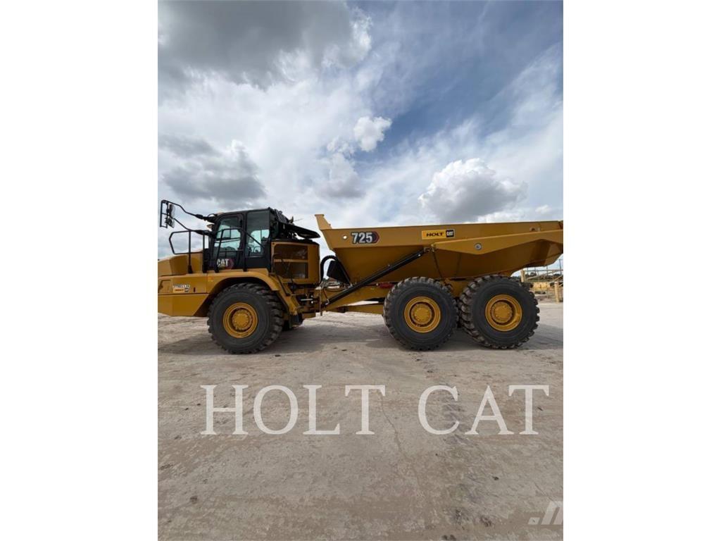 CAT 725 Articulated Haulers