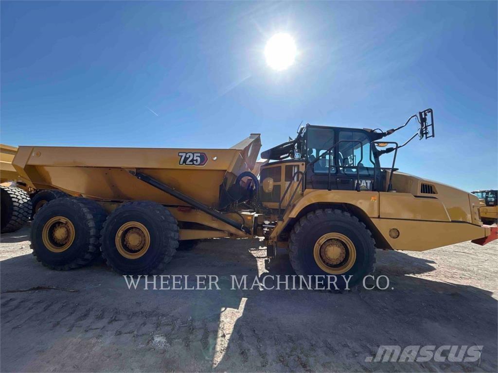 CAT 725 Articulated Haulers
