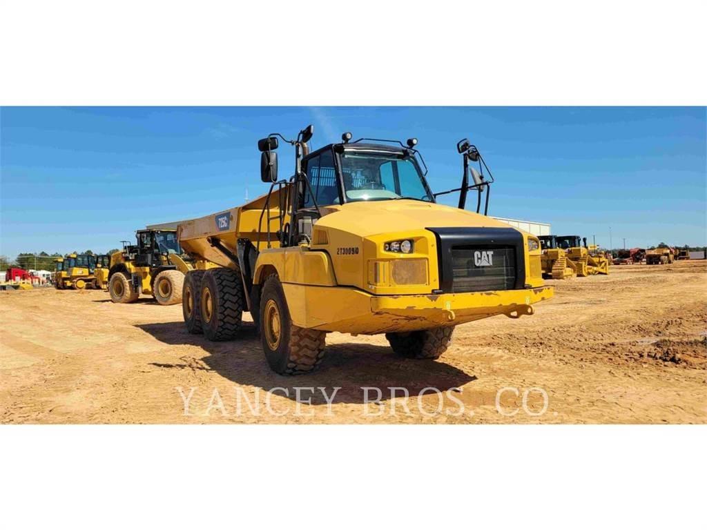CAT 725 WT Articulated Haulers