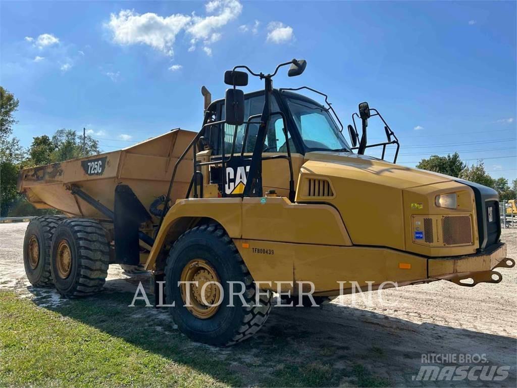 CAT 725C Articulated Haulers