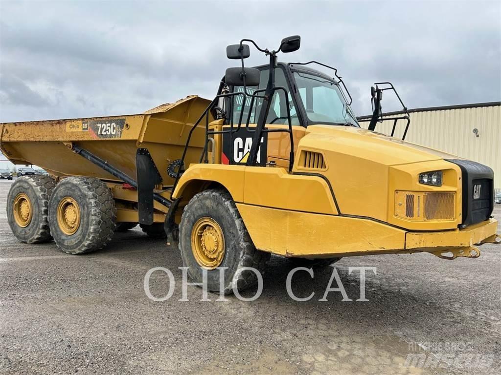 CAT 725C Articulated Haulers