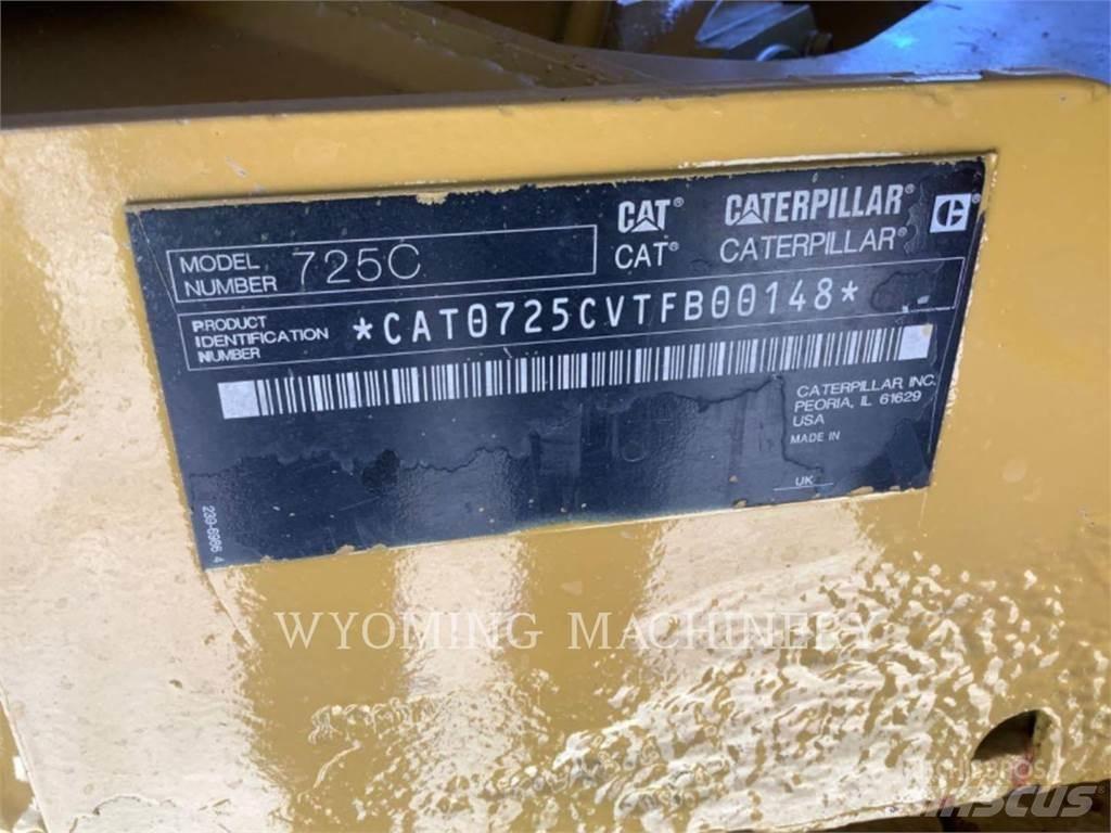 CAT 725C Articulated Haulers