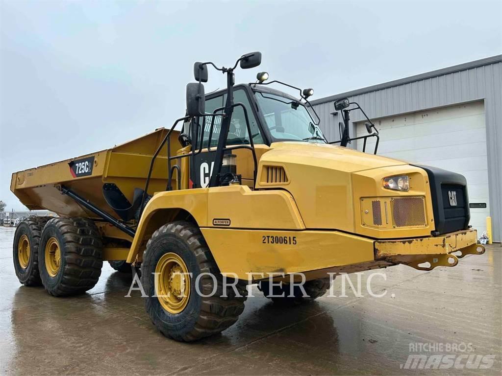 CAT 725C2 Articulated Haulers