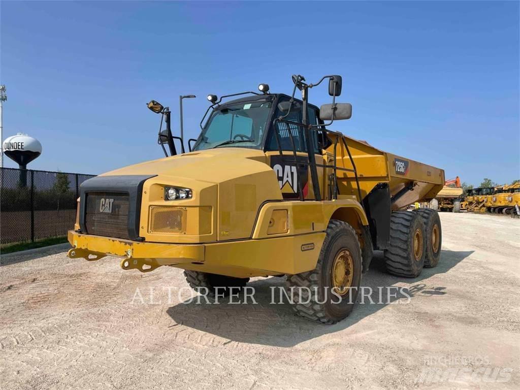 CAT 725C2 Articulated Haulers