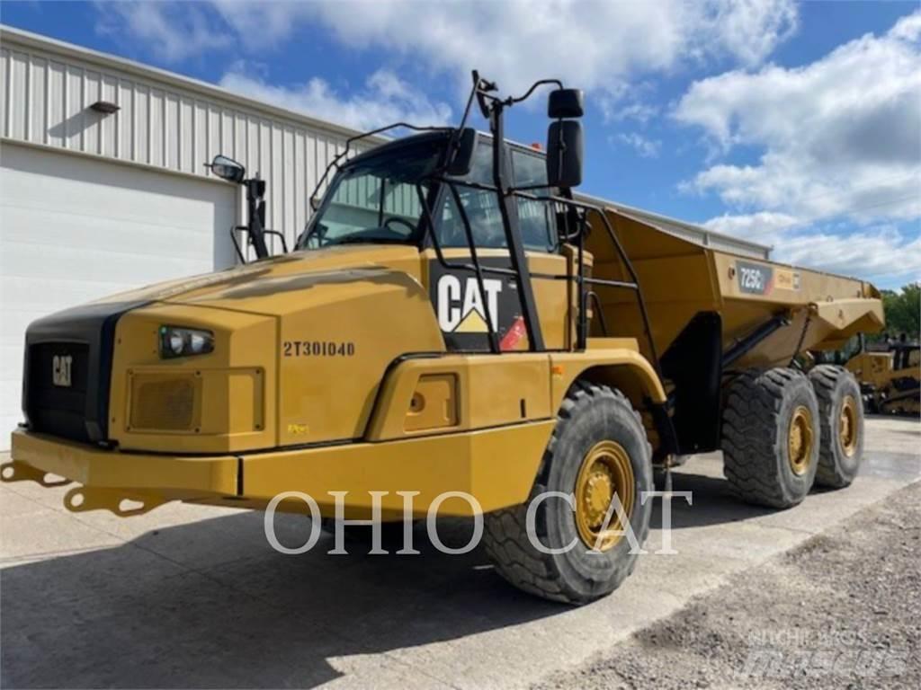 CAT 725C2 Articulated Haulers