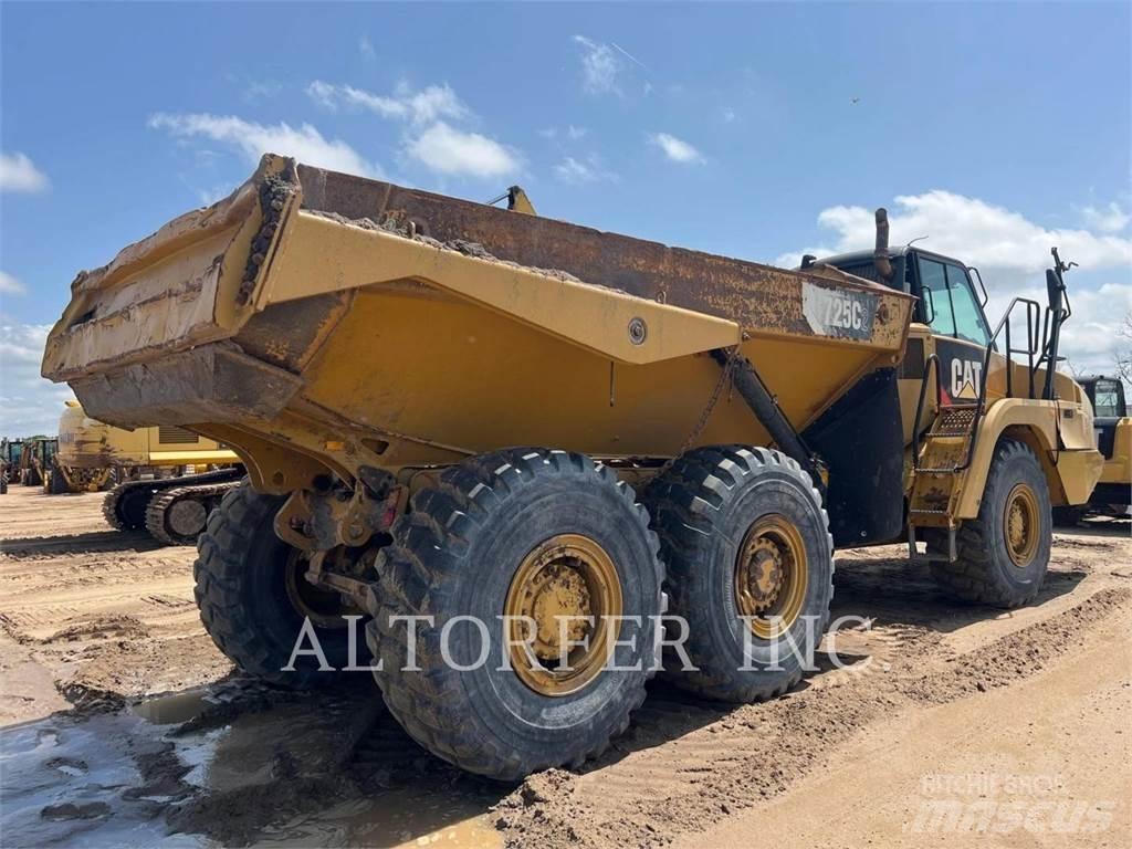 CAT 725C2 Articulated Haulers
