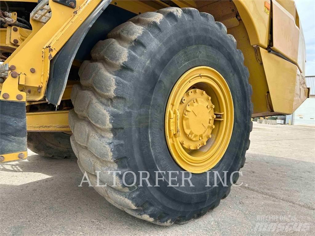 CAT 725C2 WT Articulated Haulers