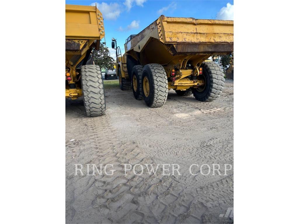 CAT 725C2TG Articulated Haulers