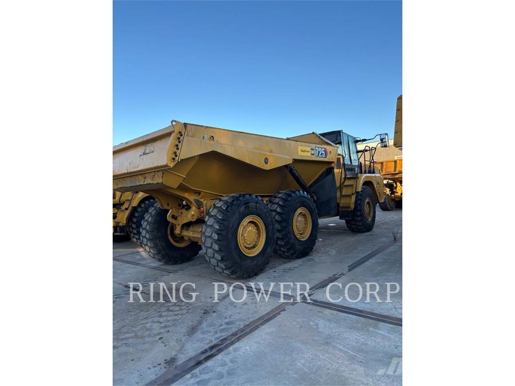 CAT 725TG Articulated Haulers