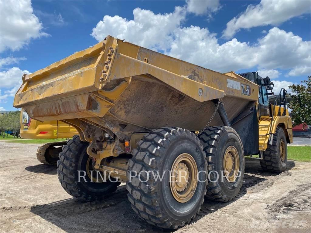 CAT 725WW Tanker trucks