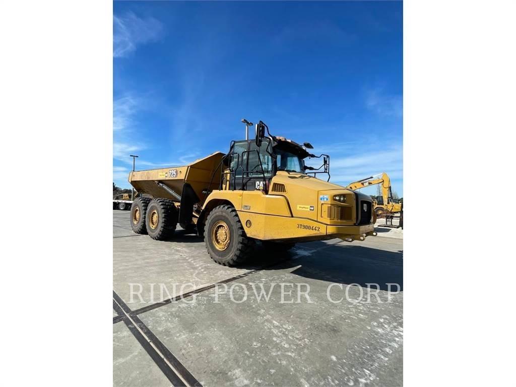CAT 725WW Tanker trucks