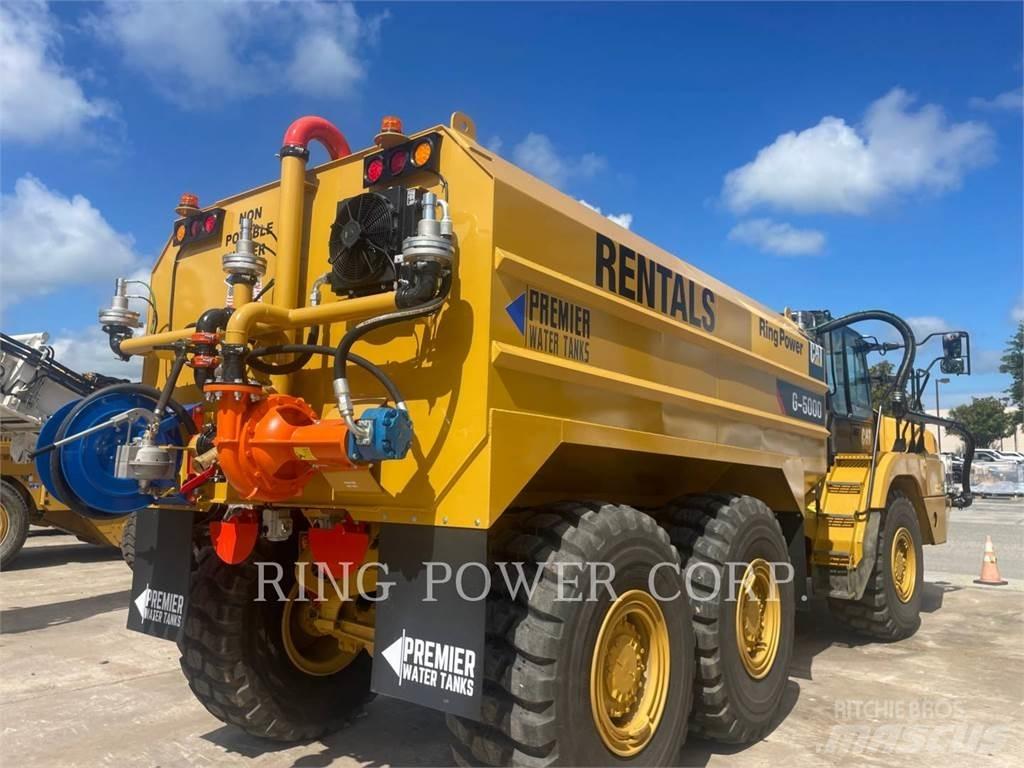 CAT 725WW Tanker trucks