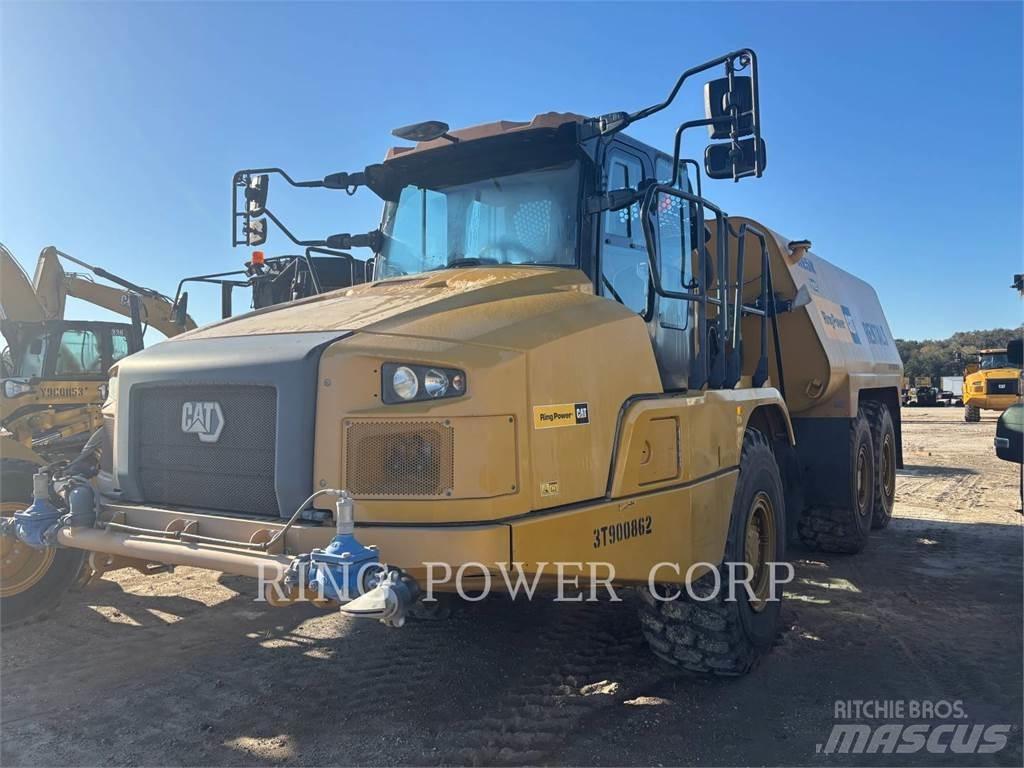 CAT 725WW Tanker trucks