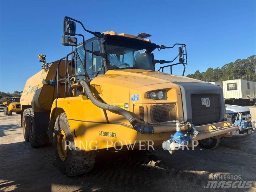 CAT 725WW Tanker trucks