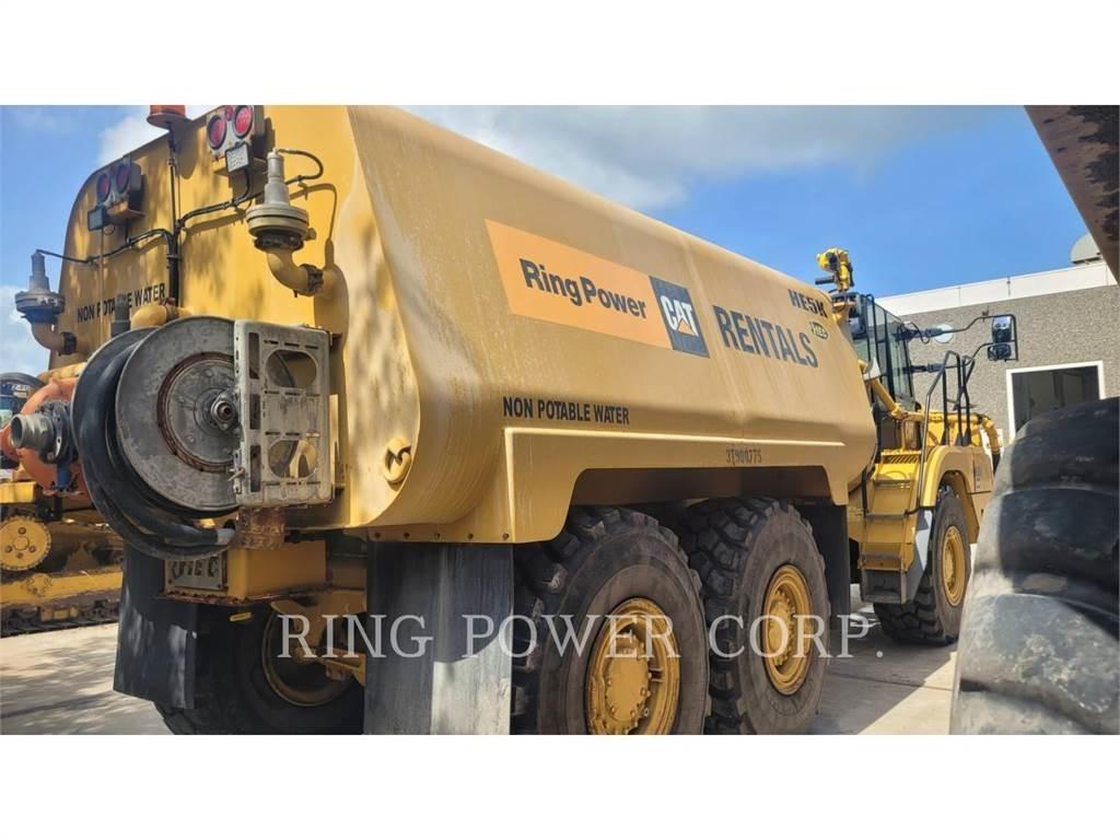 CAT 725WW Tanker trucks
