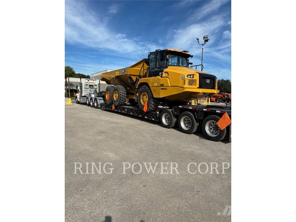CAT 725WW Tanker trucks